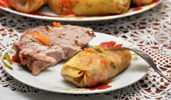 Пържоли &ndash; сарми с кисело зеле